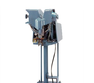 Automatic Snap Fastening Machines